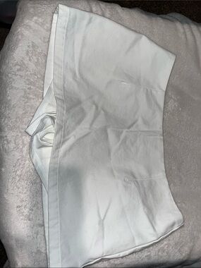 Edikted White Skort - Sleek Mini Tennis Style